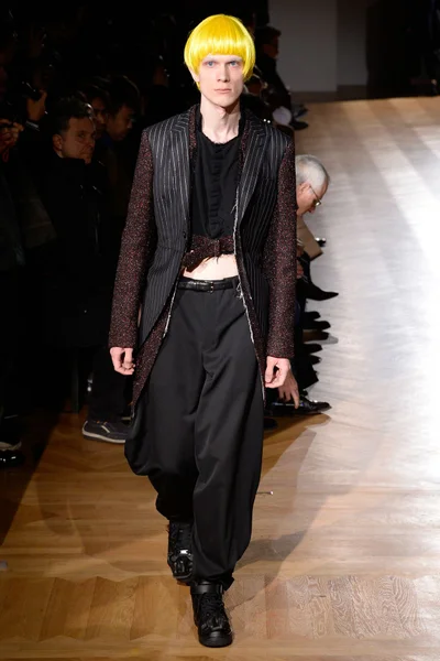 Look 9